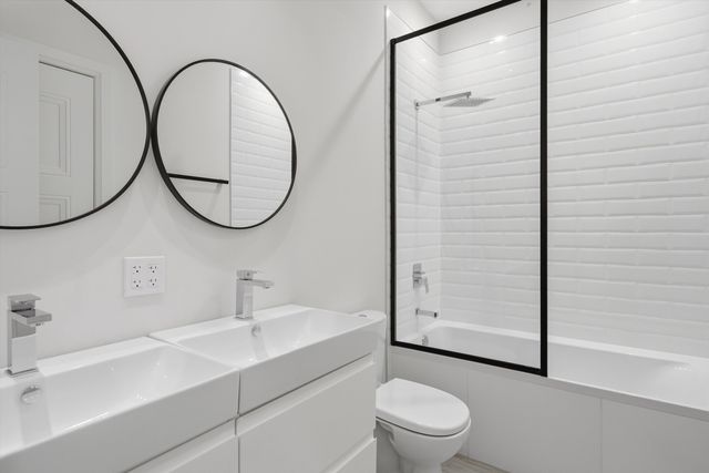 4200 W BELMONT Avenue, Chicago, IL 60641