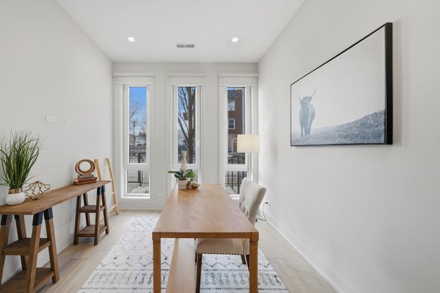 4200 W BELMONT Avenue, Chicago, IL 60641