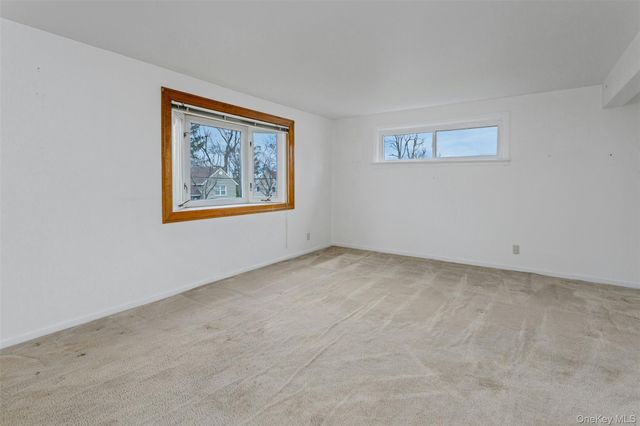 260 Roundhill Drive, Yonkers, NY 10710