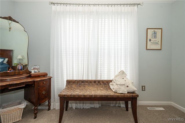 7165 Creekbend Drive, Pendleton, NY 14120