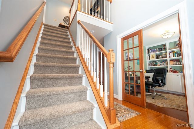 7165 Creekbend Drive, Pendleton, NY 14120