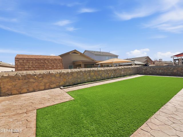 1040 EARTHSTAR Place, El Paso, TX 79928