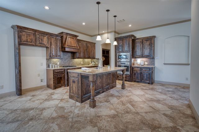 9104 Blue Water Drive, Plano, TX 75025