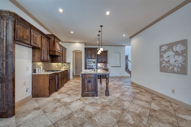 9104 Blue Water Drive, Plano, TX 75025