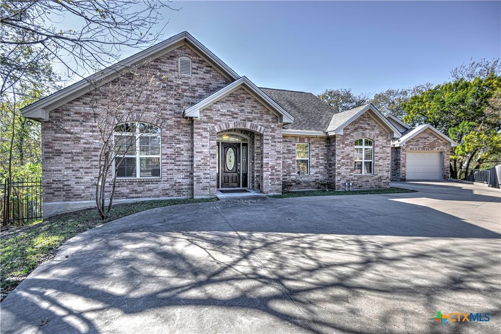 4316 Woodstone Circle, Temple, TX 76502