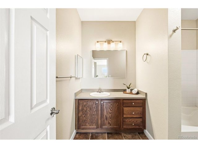 5735 N Genoa Way 5735-306, Aurora, CO 80019