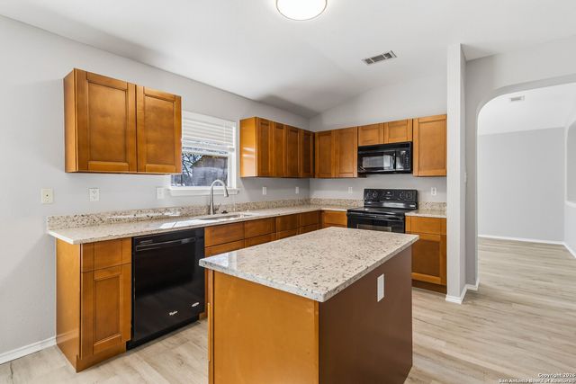 14342 Markham Glen, San Antonio, TX 78247