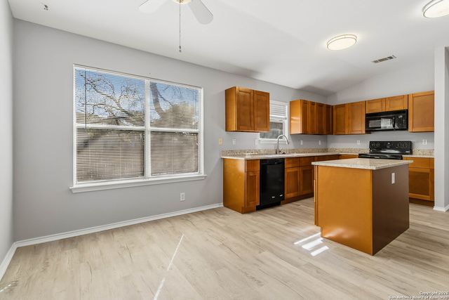 14342 Markham Glen, San Antonio, TX 78247