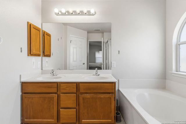 14342 Markham Glen, San Antonio, TX 78247