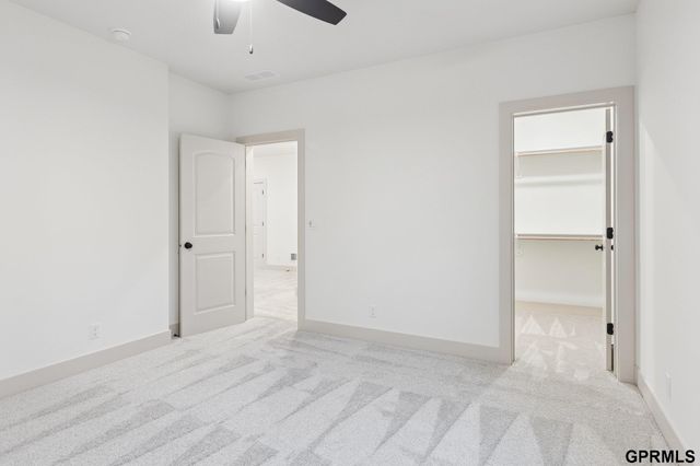 6307 S 208 Avenue, Elkhorn, NE 68022