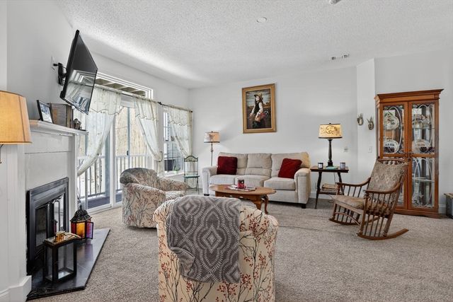 169 Tyson Common Lane 169, Braintree, MA 02184