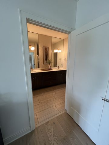 3901 Freedom Boulevard, Champaign, IL 61822