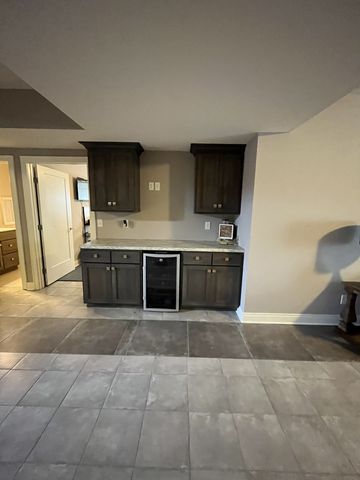 3901 Freedom Boulevard, Champaign, IL 61822