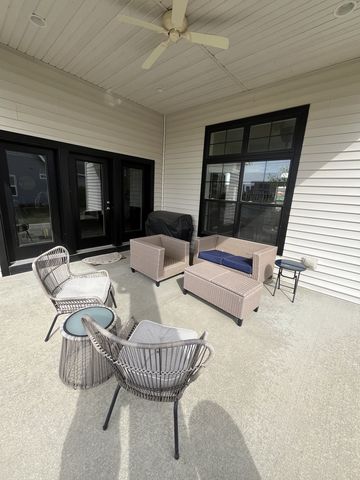 3901 Freedom Boulevard, Champaign, IL 61822