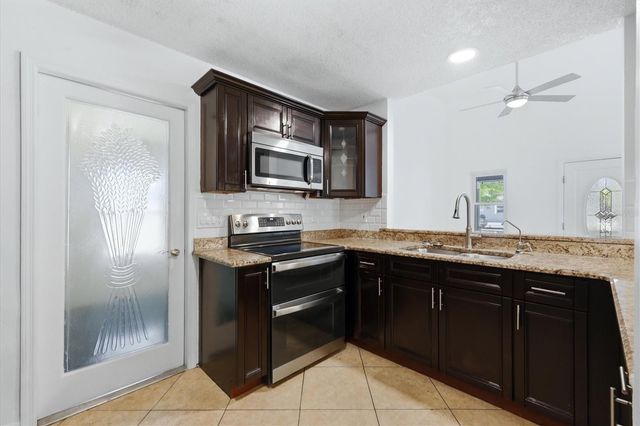 1649 8TH STREET, Sarasota, FL 34236