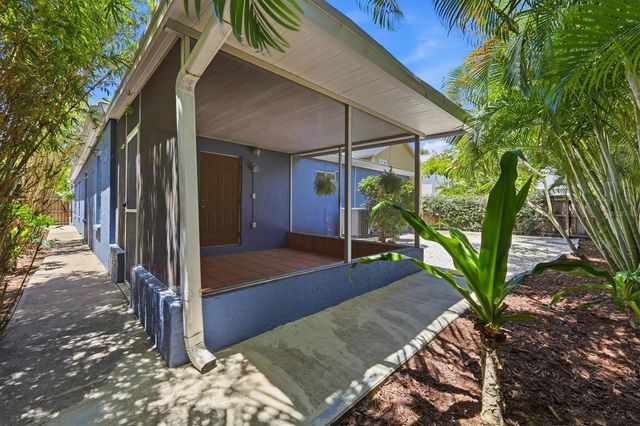 1649 8TH STREET, Sarasota, FL 34236