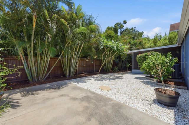 1649 8TH STREET, Sarasota, FL 34236