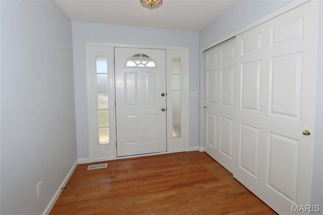 204 Jacobs Way, St Peters, MO 63376