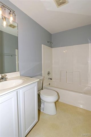 204 Jacobs Way, St Peters, MO 63376