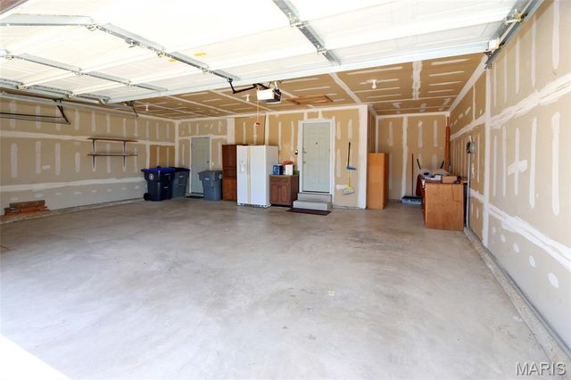 204 Jacobs Way, St Peters, MO 63376