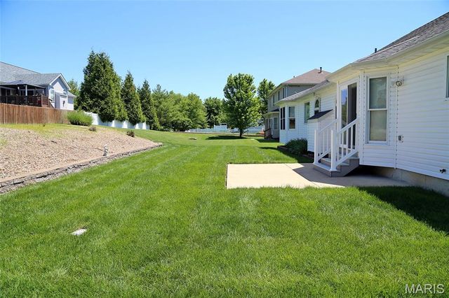 204 Jacobs Way, St Peters, MO 63376