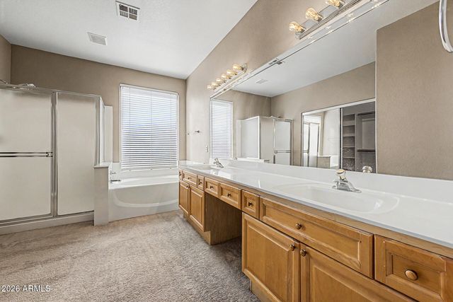 1176 W KROLL Avenue, Gilbert, AZ 85233