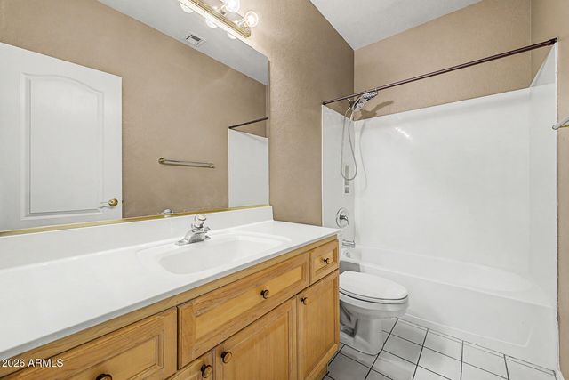 1176 W KROLL Avenue, Gilbert, AZ 85233