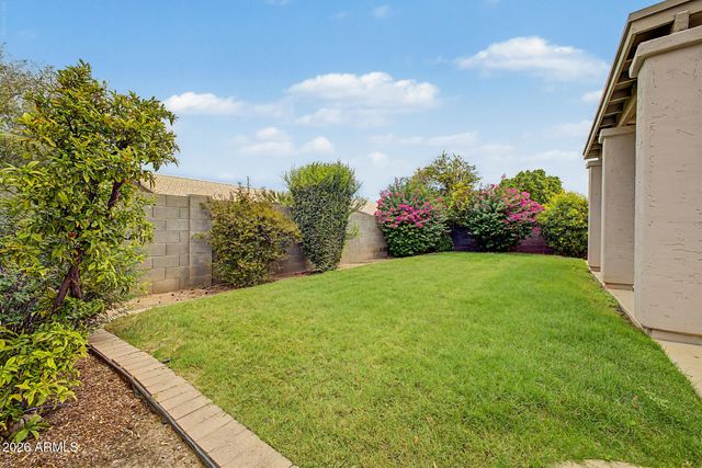 1176 W KROLL Avenue, Gilbert, AZ 85233