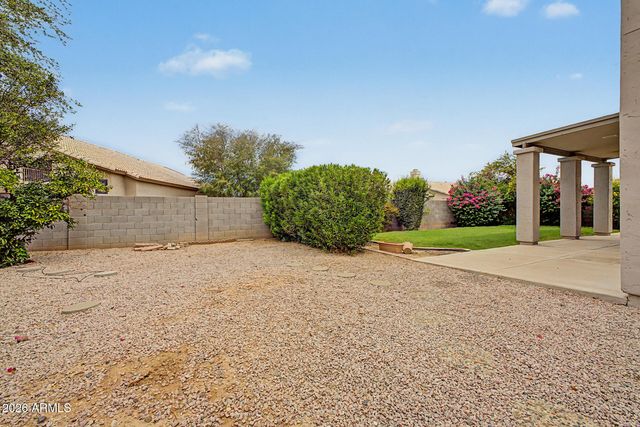1176 W KROLL Avenue, Gilbert, AZ 85233
