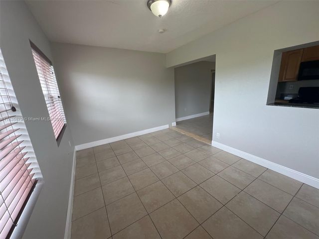 6837 NW 28th St, Sunrise, FL 33313