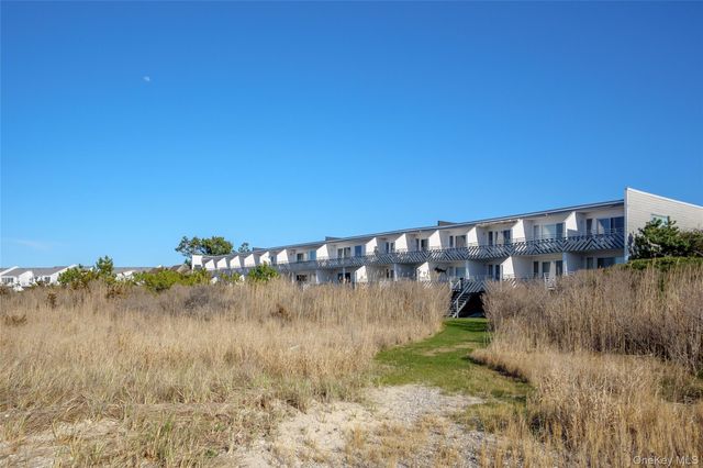 274 Dune Road 19, Westhampton Beach, NY 11978