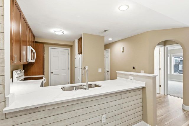 3282 Stonecreek Drive, Madison, WI 53719