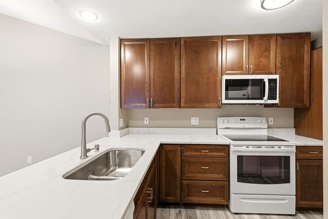 3282 Stonecreek Drive, Madison, WI 53719