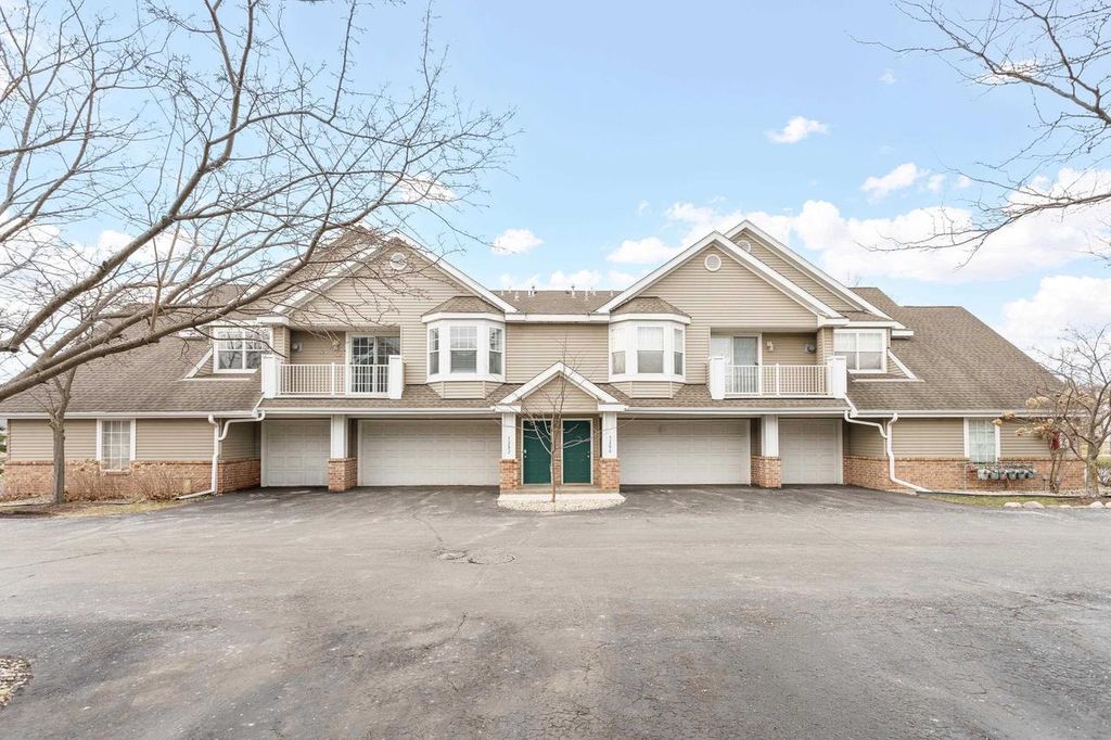 3282 Stonecreek Drive, Madison, WI 53719