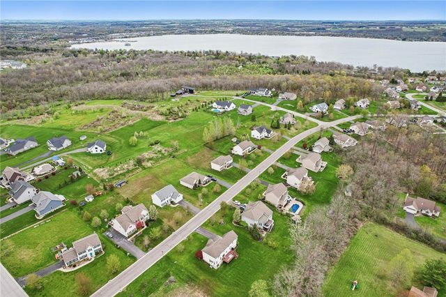 5073 West Ridge Run, Canandaigua Town, NY 14424