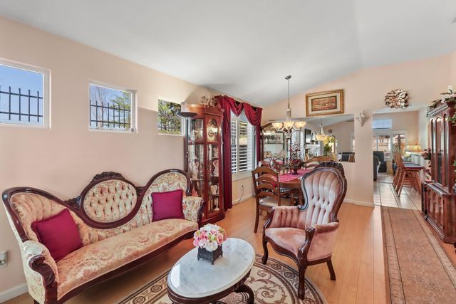 10115 Hampton Oak Dr, Elk Grove, CA 95624