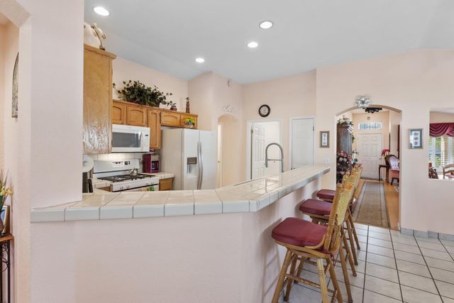 10115 Hampton Oak Dr, Elk Grove, CA 95624