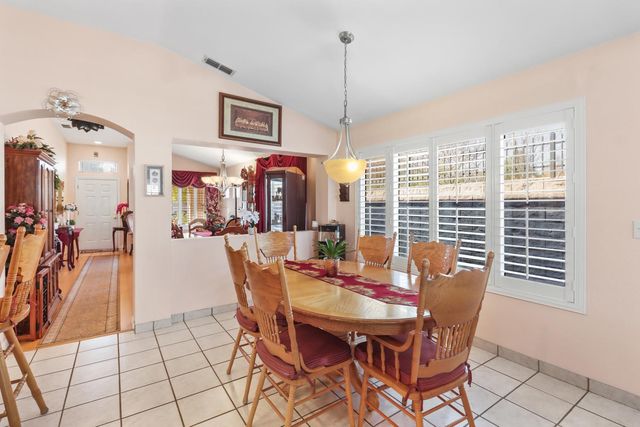 10115 Hampton Oak Dr, Elk Grove, CA 95624