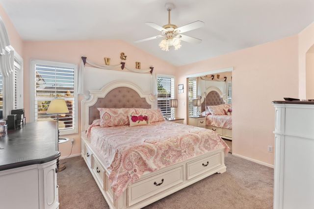 10115 Hampton Oak Dr, Elk Grove, CA 95624