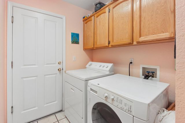 10115 Hampton Oak Dr, Elk Grove, CA 95624