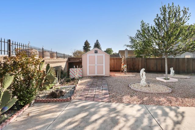 10115 Hampton Oak Dr, Elk Grove, CA 95624