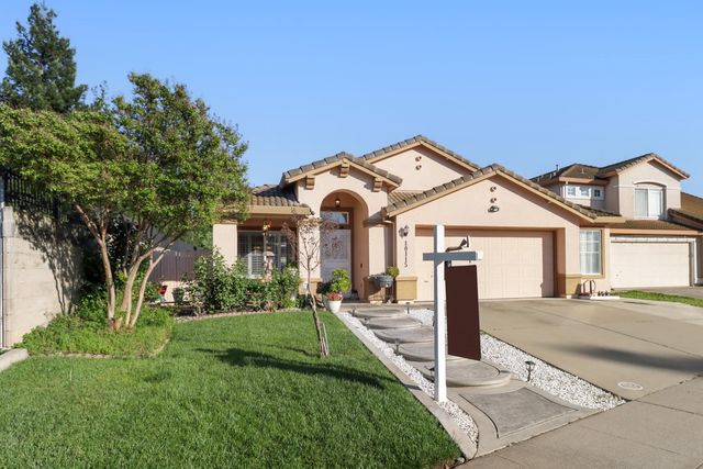 10115 Hampton Oak Dr, Elk Grove, CA 95624