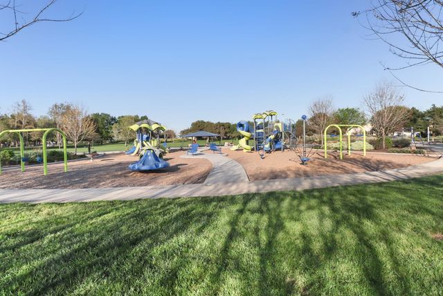 10115 Hampton Oak Dr, Elk Grove, CA 95624