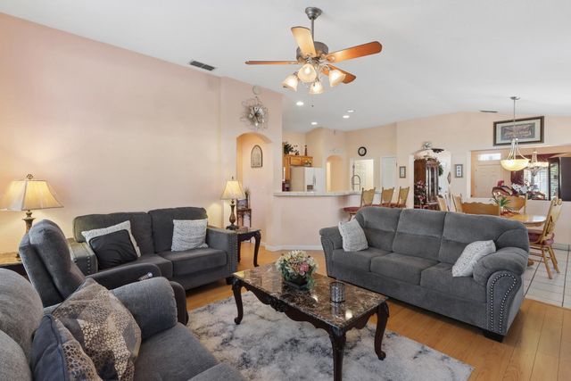 10115 Hampton Oak Dr, Elk Grove, CA 95624