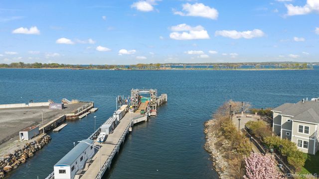 19 Island Point 19, Bronx, NY 10464