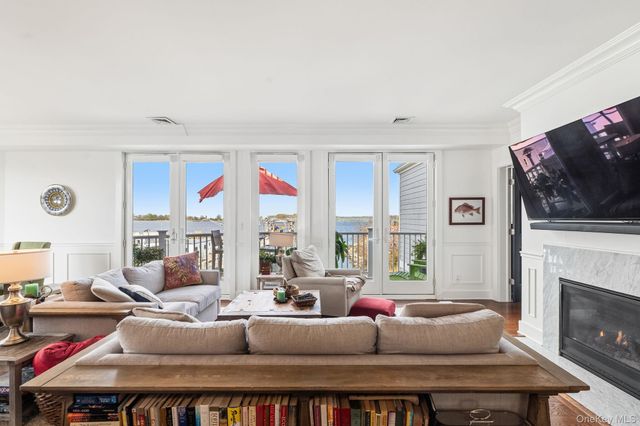 19 Island Point 19, Bronx, NY 10464