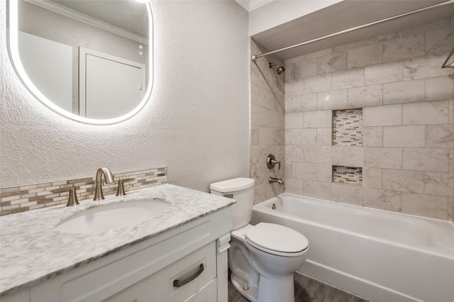 2628 Via Los Altos, Carrollton, TX 75006