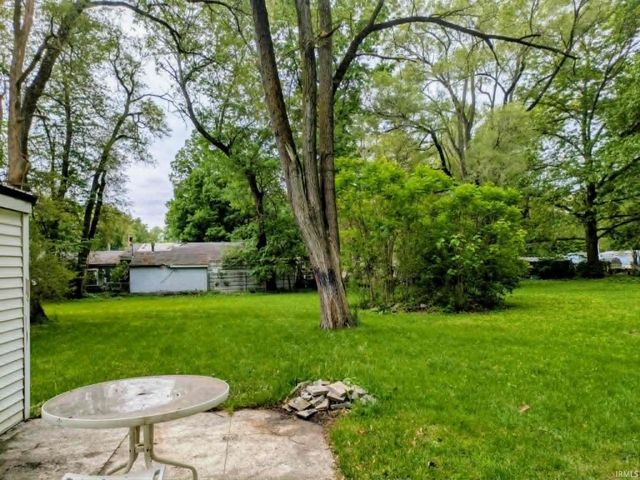25092 Grover Street, Elkhart, IN 46514