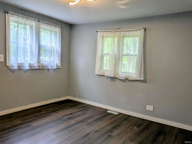 25092 Grover Street, Elkhart, IN 46514