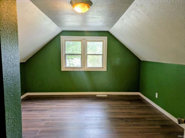 25092 Grover Street, Elkhart, IN 46514